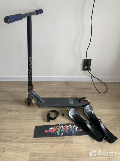 Трюковой самокат