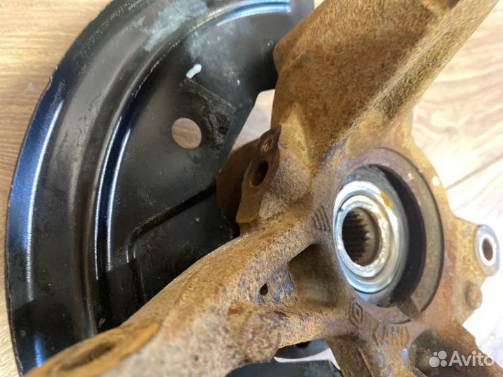 Кулак поворотный передний левый Лада X-Ray GAN330