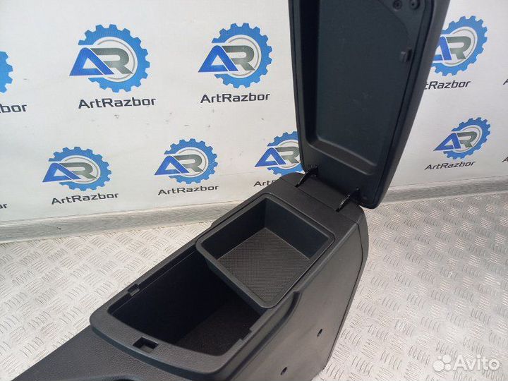 Подлокотник с консолью Kia Optima 3 TF 2.0 G4KH