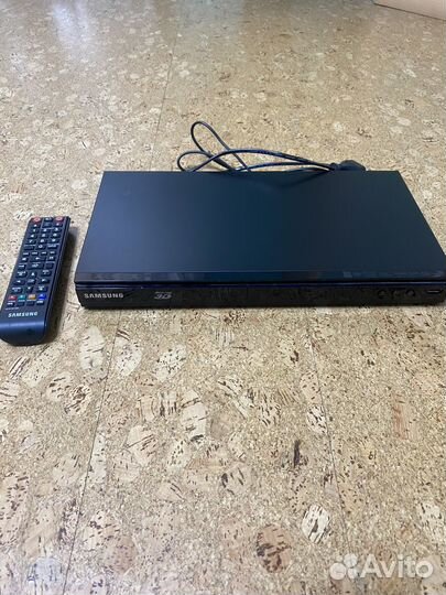Blu-ray плеер samsung BD-E5500 3D