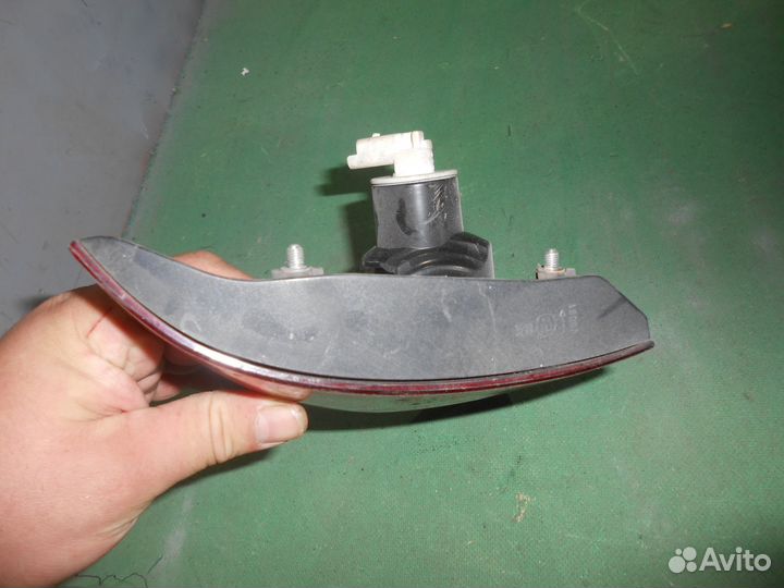 Фонарь задний правый внутренний Nissan Qashqai J10