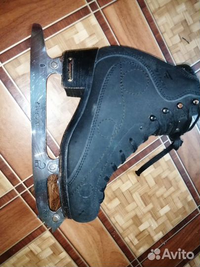 Профисиональные коньки Risport Royal