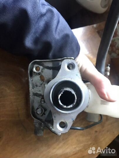 Цилиндр тормозной главный Toyota Hilux