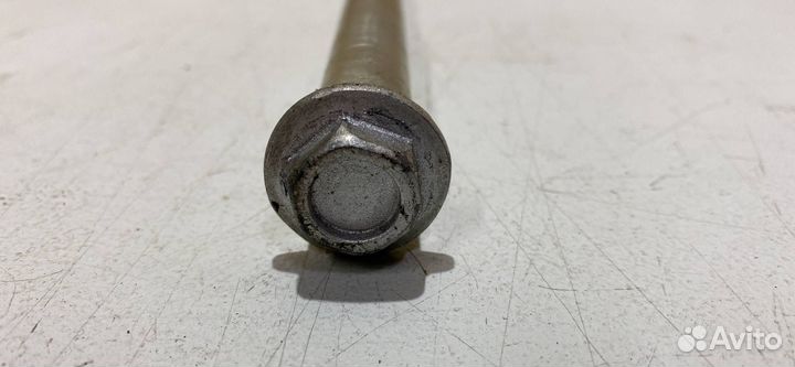 Ось колесная перед. Suzuki SV650 2002