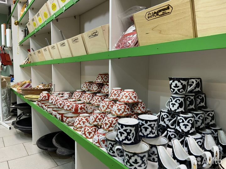 Чайные чашки с блюдцами