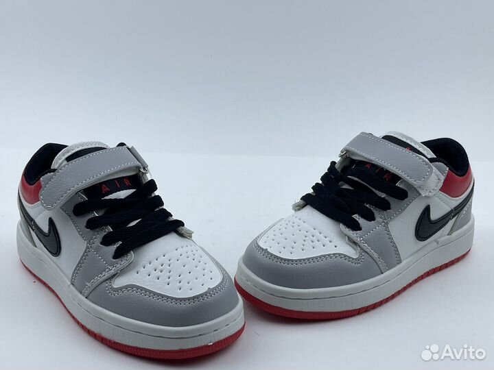 Кроссовки nike jordan детские