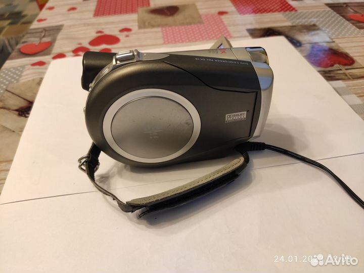 Видеокамера Canon DC19