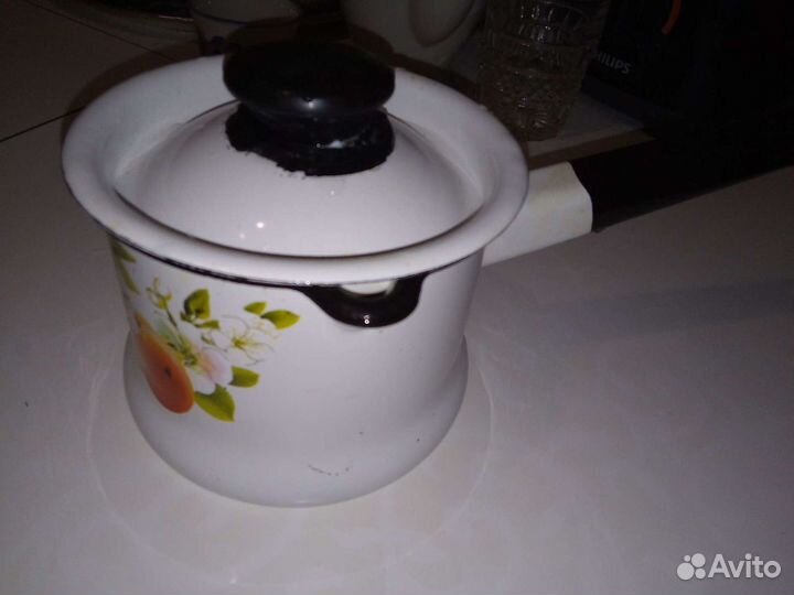 Эмал. и алюминевые кастрюли