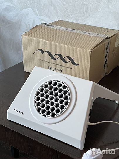 Max Пылесос для маникюра