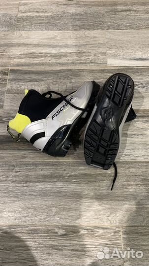 Детские лыжные ботинки Fischer XJ Sprint (EU 33)