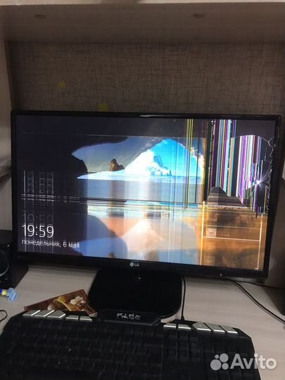 Монитор LG