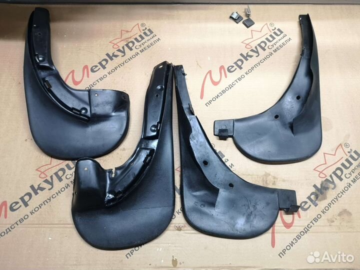 Комплект брызговиков Audi a4 b5