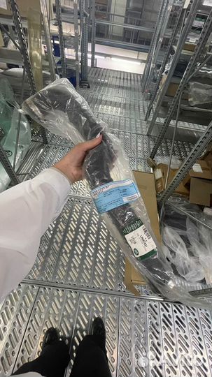 Land Rover Defender патрубок системы охлаждения