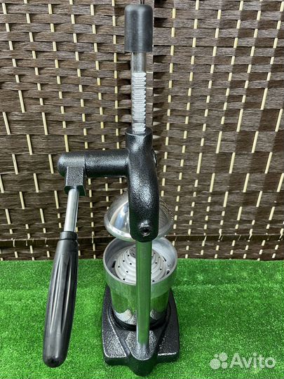 Соковыжималка пресс 1703