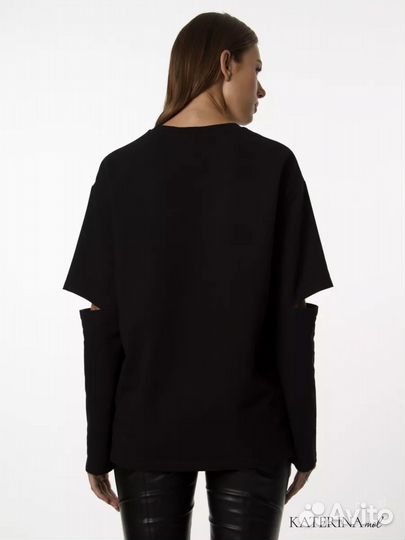 Лонгслив черный женский с вырезами на локтях