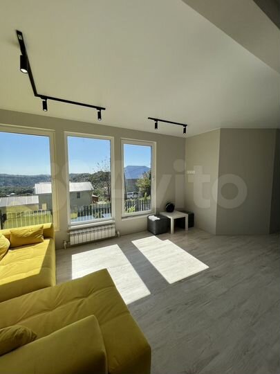 Дом 131 м² на участке 4,5 сот.