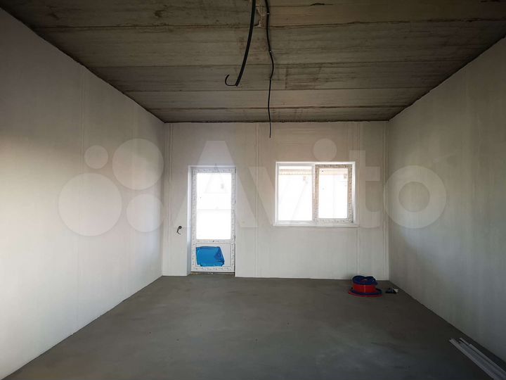 Дом 188 м² на участке 6 сот.