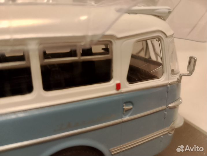 Модель автобуса 1:43