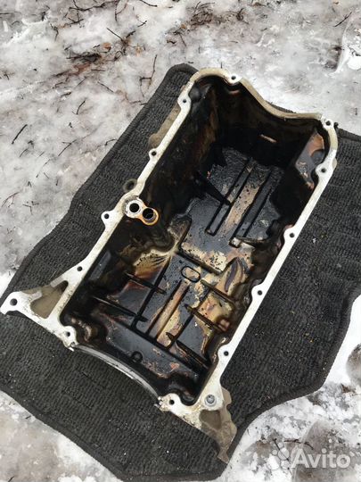 Поддон Honda Fit