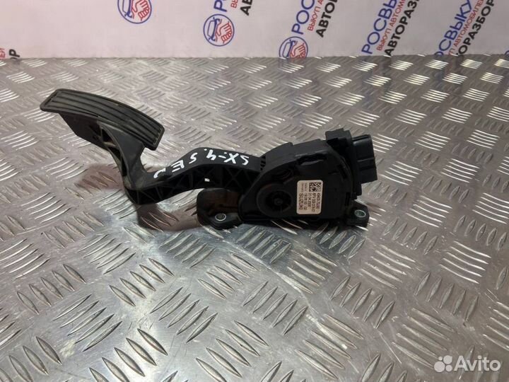 Педаль газа Suzuki SX4 1