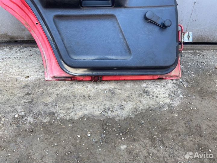 Дверь задняя левая Audi 80 B3 RU 1989