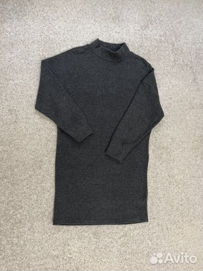 Платье теплое на весну XS/S