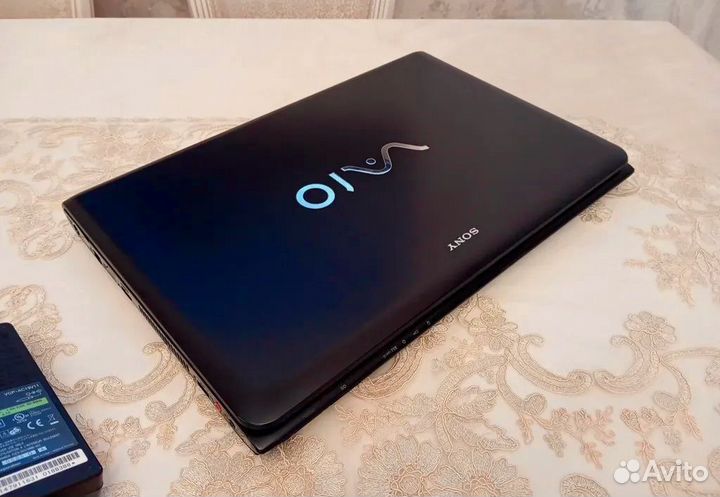 Большой Мощный Sony Vaio Core i5 SSD 8GB 2GB