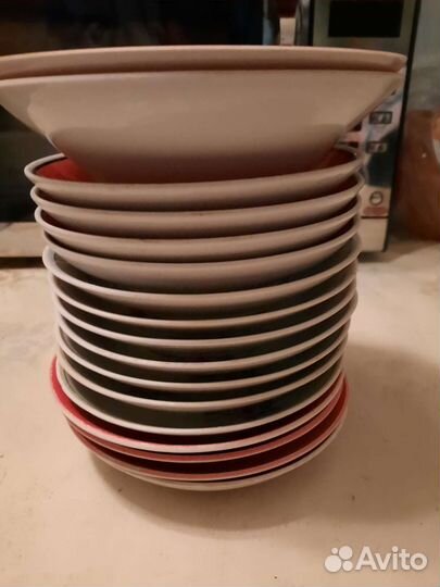 Тарелки фарфоровые производства СССР 17 штук