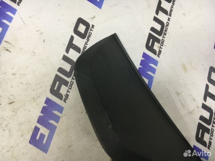 Накладка торпедо правая Шевроле Авео T200