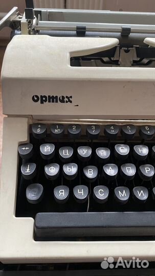 Пишущая машинка Ортех