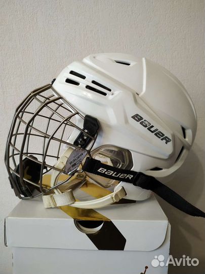 Хоккейный шлем Bauer Re-akt