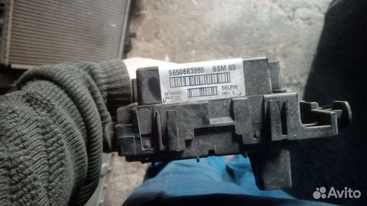 Блок Пежо 406