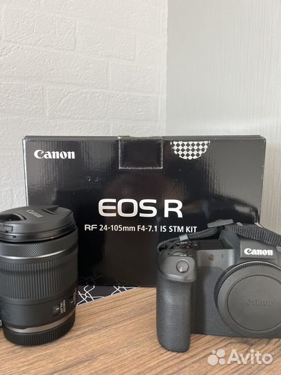 Фотоаппарат Canon EOS R + RF 24-105mm f/4-7.1 STM