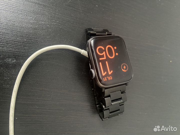 Часы apple watch 5 44 mm nike