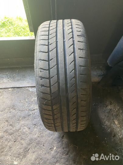 Dunlop SP Sport Maxx 225/50 R17