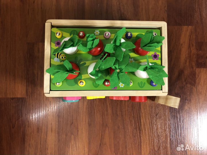 Деревяный сортер грядка на колёсиках