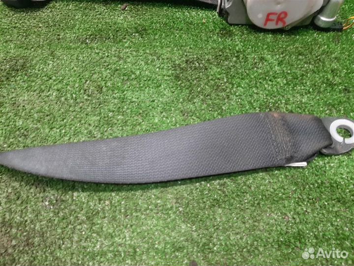 Ремень безопасности передний правый Mitsubishi Gr