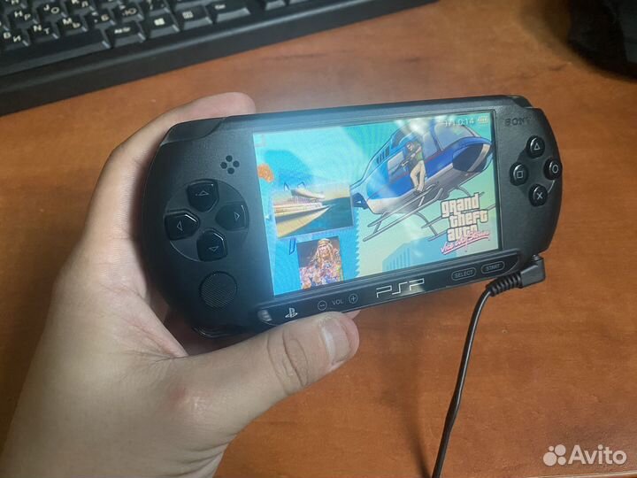 Sony psp e1008