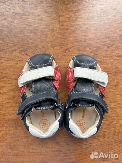 Детская обувь пакетом Adidas Biomecanics 23 р