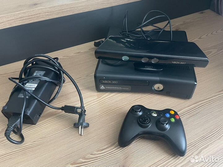 Xbox 360 S Console model 1439