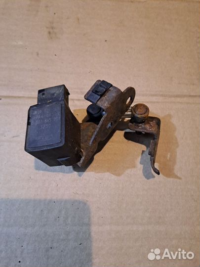 Датчик уровня кузова Opel Vectra B