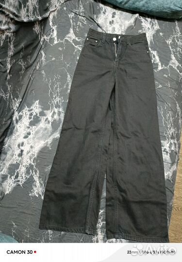 Джинсы широкие