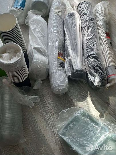 Одноразовые стаканы с крышкой