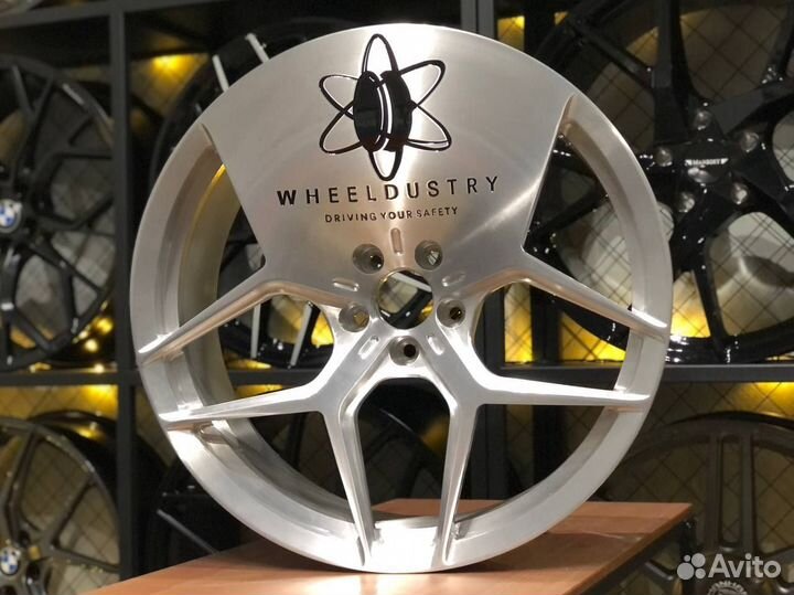 Кованые диски R20 Porsche Panamera