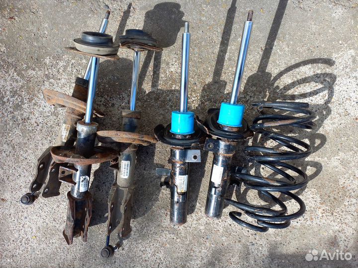 Амортизатор передний Форд Фокус 3,Лада Веста