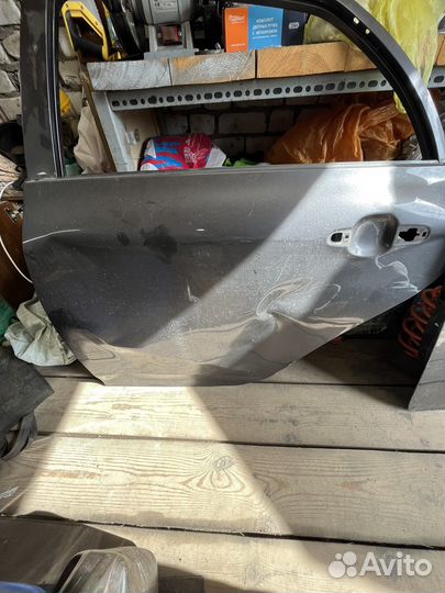 Двери левые Toyota Corolla e150