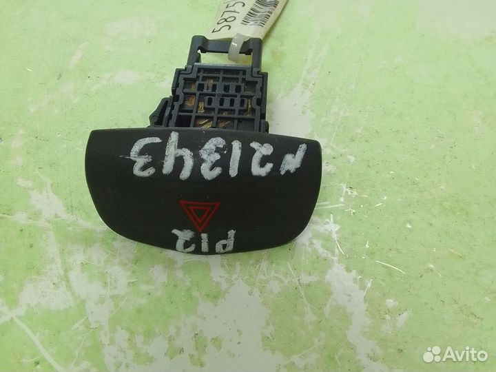 Кнопка аварийной сигнализации Nissan Primera P12E