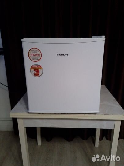 Холодильник, маленький, минибар