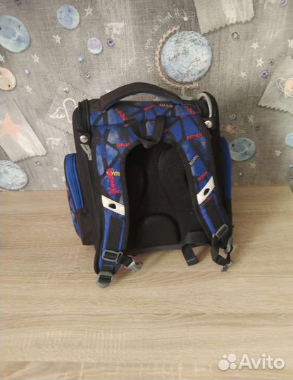 Рюкзак школьный