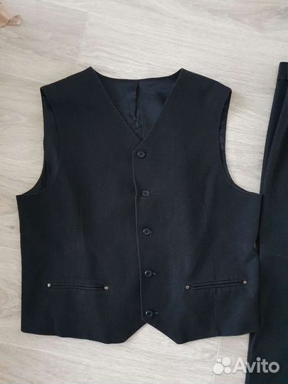 Брюки, жилетка р.146